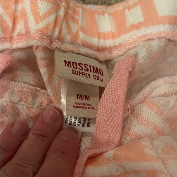 Mossimo Shorts Aztec Design M Drawstring - Picture 4 of 4